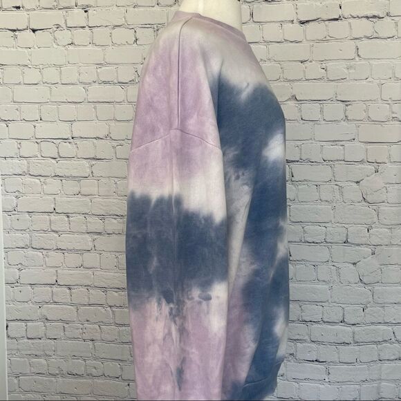 Oversized Tie-Dye Sweatshirt - Picture 3 of 5
